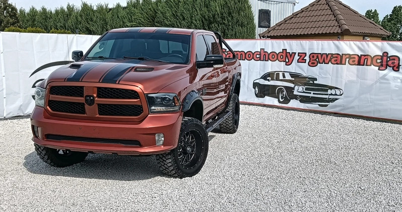 Dodge RAM cena 108900 przebieg: 298000, rok produkcji 2013 z Grójec małe 352